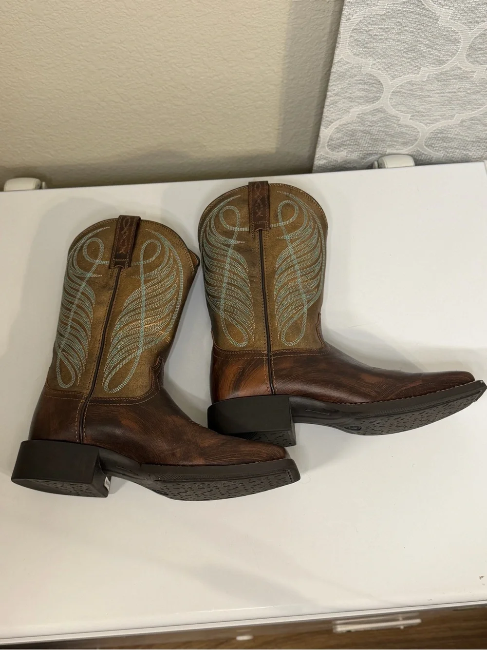 Ariat round up